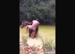 Mare's romantic fuck in some filthy-ass river